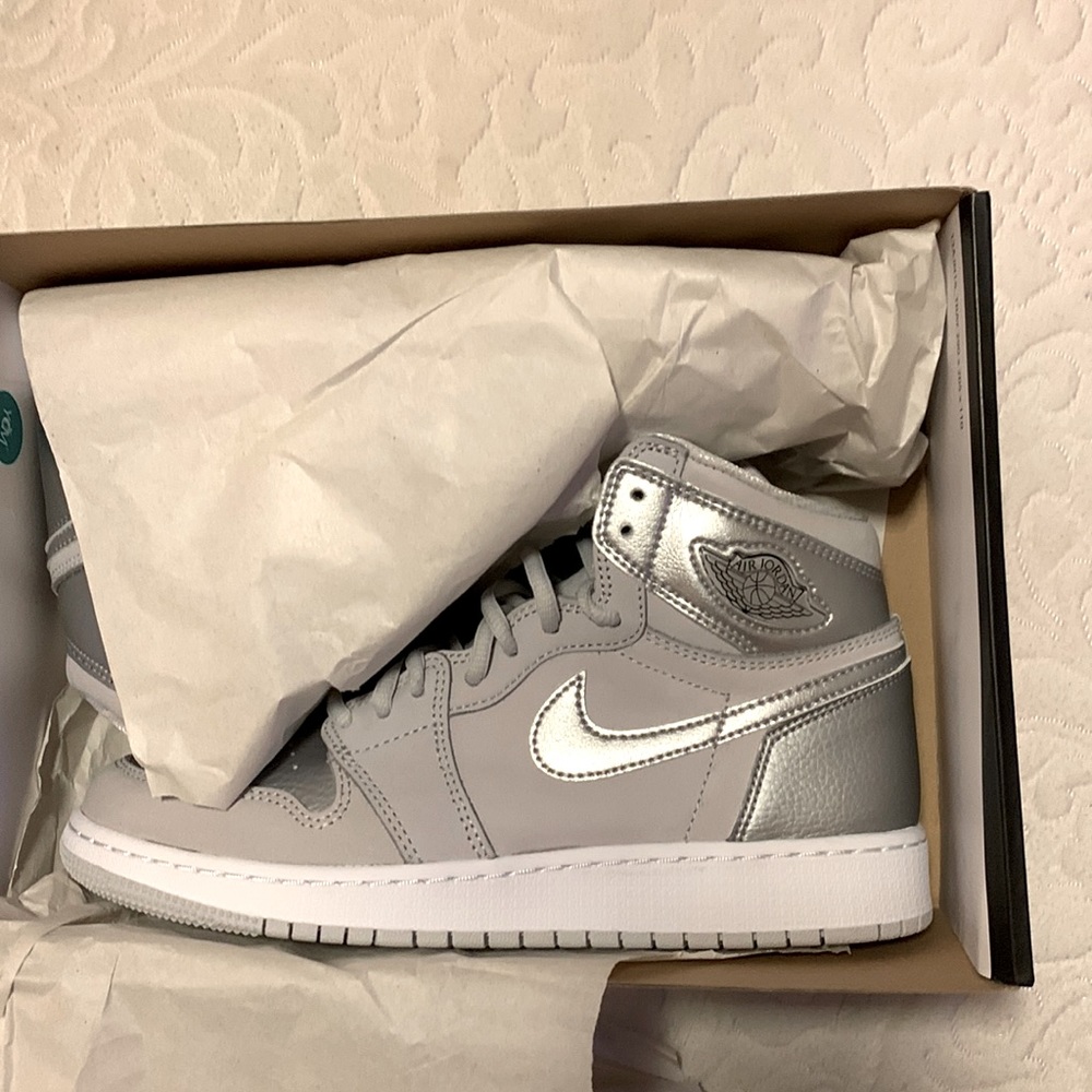 Jordan 1 neutral grey size 6.5